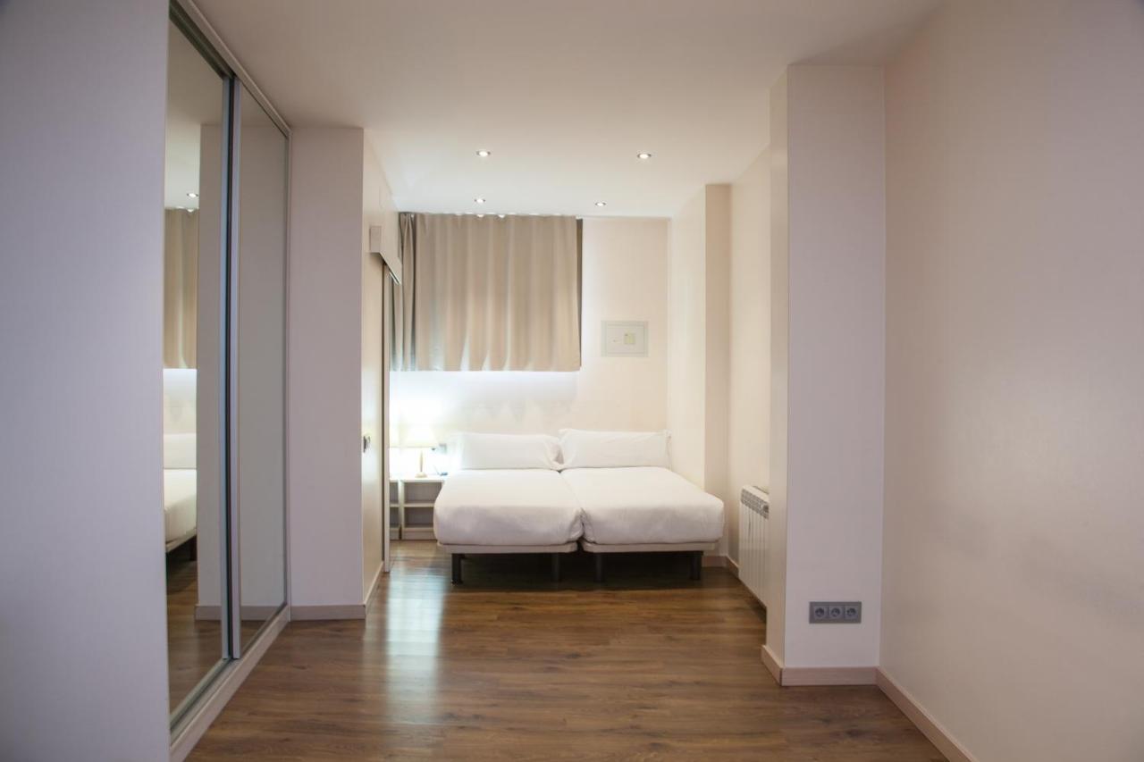 Hostal Excellence Barcelona Luaran gambar