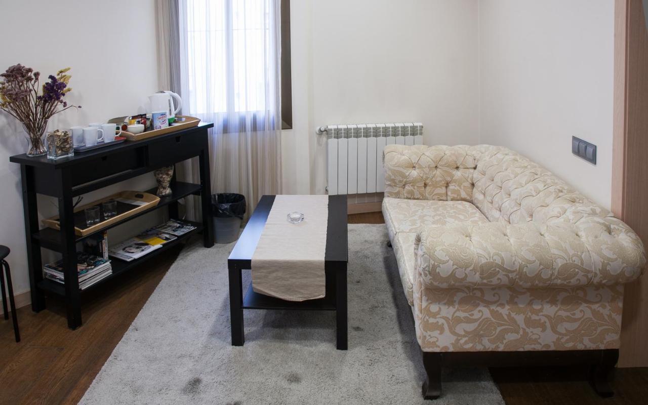 Hostal Excellence Barcelona Luaran gambar