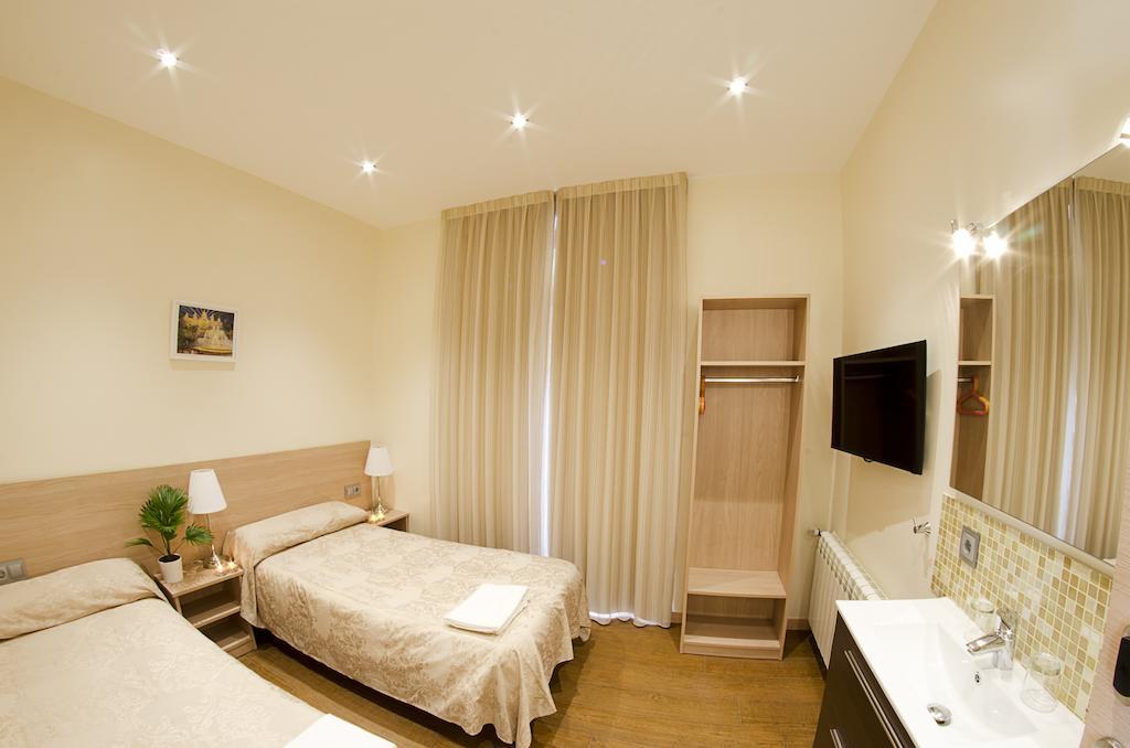 Hostal Excellence Barcelona Luaran gambar
