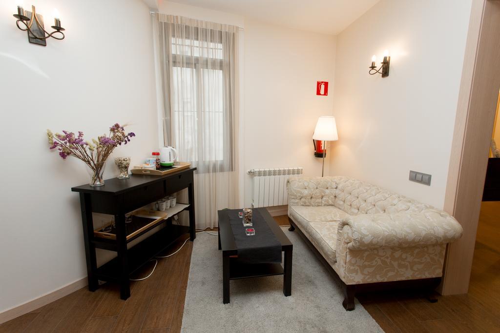 Hostal Excellence Barcelona Luaran gambar