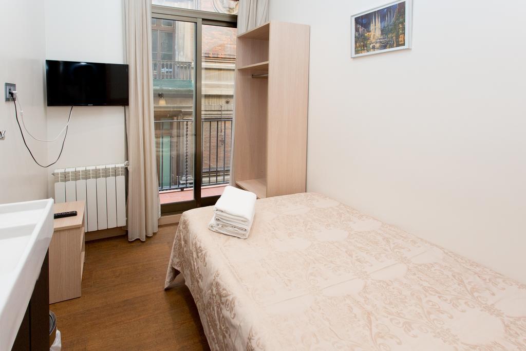 Hostal Excellence Barcelona Luaran gambar