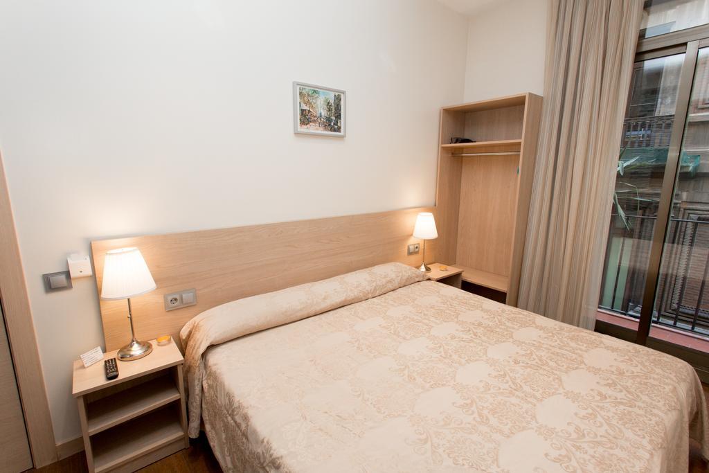 Hostal Excellence Barcelona Luaran gambar
